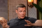 Apologist Wesley Huff explains the Gospel on popular comedian's podcast