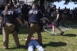 Pastor calls for Seattle mayor's apology after Christians attacked at 'don't mess with our kids' event